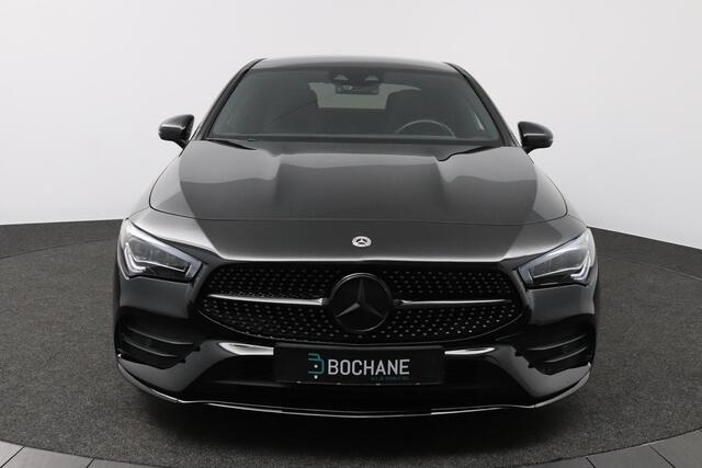 Mercedes-Benz CLA-KLASSE 200 Business Solution AMG | Widescreen| Sfeerverlichting| MultiBeam LED| Panoramadak |