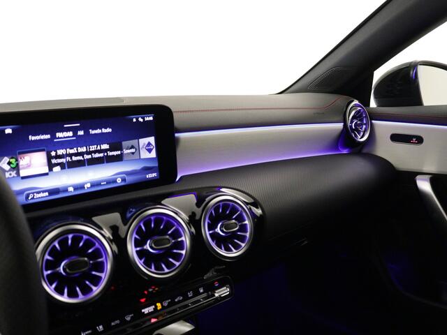 Mercedes-Benz CLA-KLASSE Shooting Brake 250 e Star Edition | Trekhaak | Nightpakket | USB pakket plus | KEYLESS GO-comfortpakket | Verwarmde stoelen vooraan | Antidiefstalpakket GUARD 360° Plus | EASY PACK achterklep | Sfeerverlichting |