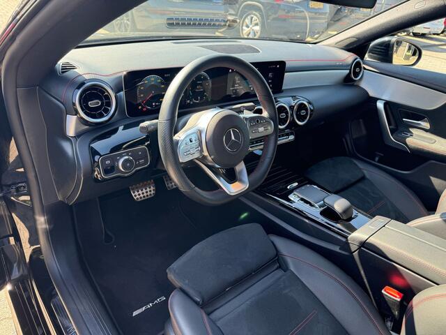 Mercedes-Benz CLA-KLASSE 180 amg pano, cruise, virtual cockpit