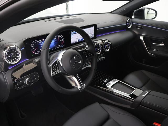 Mercedes-Benz CLA-KLASSE Shooting Brake 250 e Star Edition Luxury Line | Sfeerverlichting | Achteruitrijcamera | Keyless Entry | Stoelverwarming |