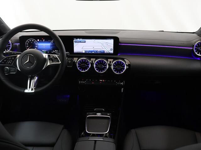 Mercedes-Benz CLA-KLASSE Shooting Brake 250 e Star Edition Luxury Line | Sfeerverlichting | Achteruitrijcamera | Keyless Entry | Stoelverwarming |