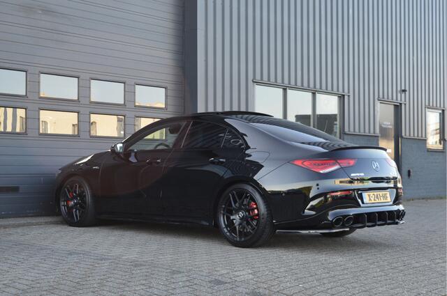 Mercedes-Benz CLA-KLASSE AMG 35 4MATIC | PANO | ACC | CAM | SFEERVERLICHTING |