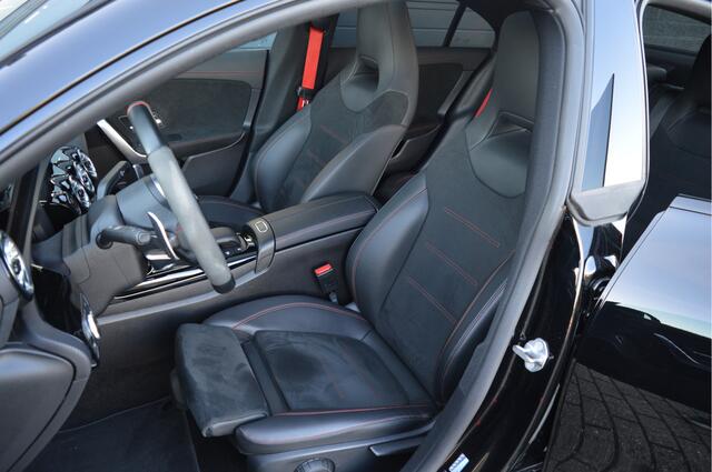 Mercedes-Benz CLA-KLASSE AMG 35 4MATIC | PANO | ACC | CAM | SFEERVERLICHTING |