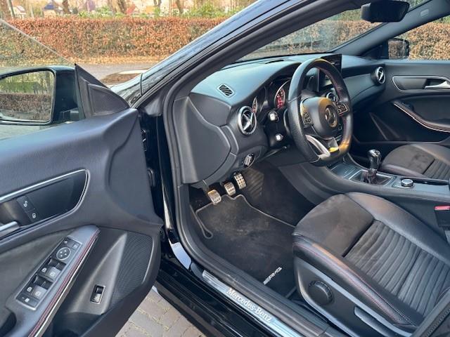 Mercedes-Benz CLA-KLASSE 180 AMG NIGHT EDITION PLUS/XENON/HLEER/FACELIFT