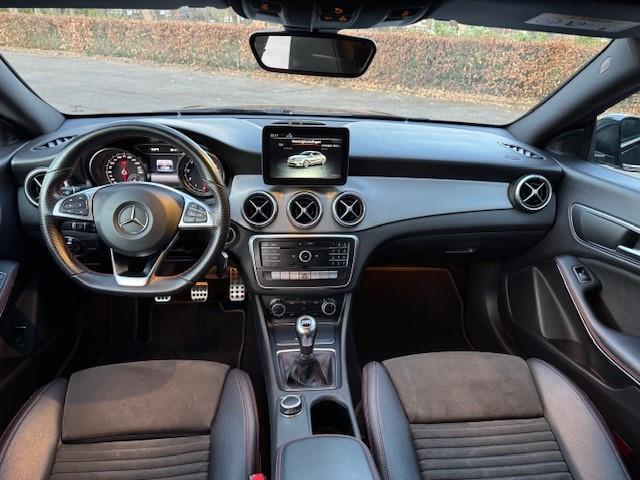 Mercedes-Benz CLA-KLASSE 180 AMG NIGHT EDITION PLUS/XENON/HLEER/FACELIFT