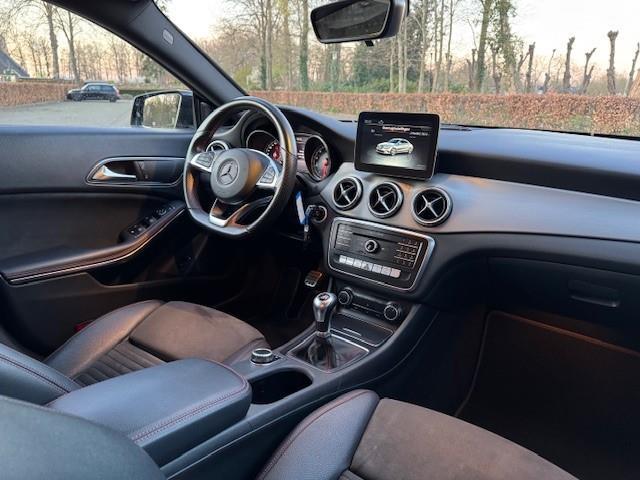 Mercedes-Benz CLA-KLASSE 180 AMG NIGHT EDITION PLUS/XENON/HLEER/FACELIFT