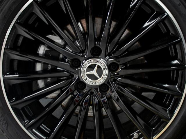 Mercedes-Benz CLA-KLASSE Shooting Brake 180 AMG Line Panorama dak