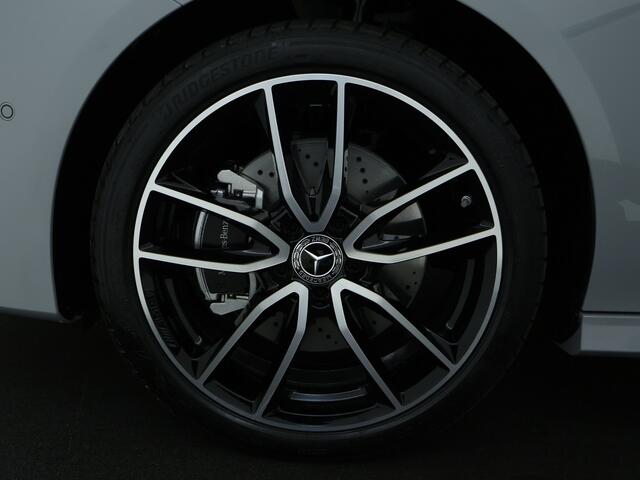 Mercedes-Benz CLA-KLASSE 250 e Business Solution AMG | Nightpakket | AMG Line Plus pakket | Parkeerpakket met 360°-camera | KEYLESS-GO | Winter pakket | Antidiefstalpakket GUARD 360° Plus | Head-up display | Dodehoekassistent |