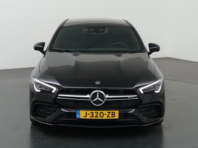 Mercedes-Benz CLA-KLASSE Shooting Brake AMG 35 4MATIC Premium Plus | Panoramadak | Keyless | Memory | 19"lichtmetalen velgen | Multibeam | Sfeerverlichting | Widescreen | Stoelverwarming |