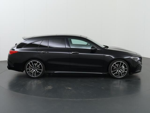 Mercedes-Benz CLA-KLASSE Shooting Brake AMG 35 4MATIC Premium Plus | Panoramadak | Keyless | Memory | 19"lichtmetalen velgen | Multibeam | Sfeerverlichting | Widescreen | Stoelverwarming |