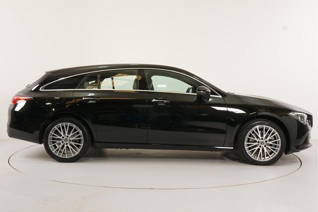 Mercedes-Benz CLA-KLASSE Shooting Brake 250 e Progressive | Leer | 360 Camera | Adaptieve cruise | Stl. verw. | Sfeerverl. | Dodehoek |