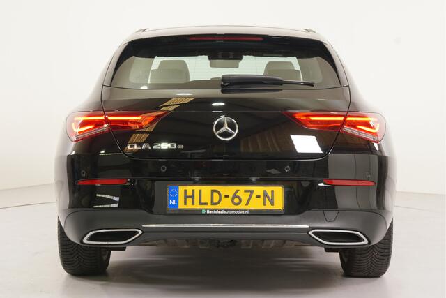 Mercedes-Benz CLA-KLASSE Shooting Brake 250 e Progressive | Leer | 360 Camera | Adaptieve cruise | Stl. verw. | Sfeerverl. | Dodehoek |