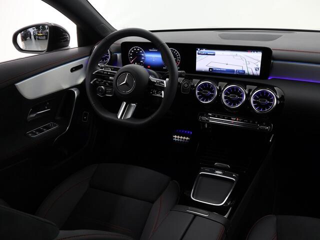 Mercedes-Benz CLA-KLASSE Shooting Brake 250 e AMG Line | Panoramadak | Multibeam LED | Smartphone integratie | Night pakket | 18" AMG Velgen
