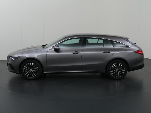 Mercedes-Benz CLA-KLASSE Shooting Brake 250 e Star Edition | Elektrische trekhaak | Stoelverwarming | Achteruitrijcamera | Elektrisch bedienbare kofferbak