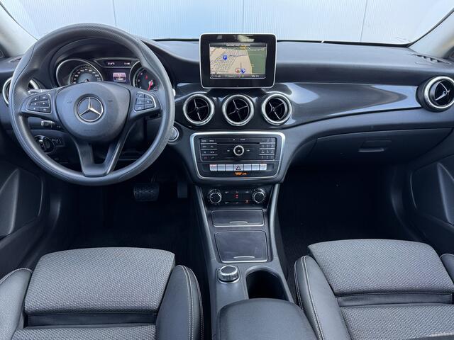 Mercedes-Benz CLA-KLASSE Shooting Brake 180 Prestige 18 inch/Navigatie.