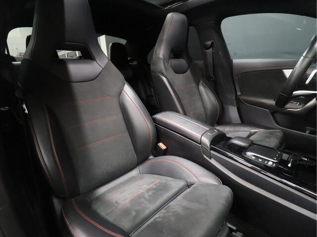 Mercedes-Benz CLA-KLASSE 200 Business Solution AMG [SCHUIFKANTELDAK, SFEERVERLICHTING, KEYLESS, CAMERA, APPLE CARPLAY, MEMORY SEATS, STOELVERWARMING,PDC 360, FLIPPERS, NAVIGATIE, NIEUWSTAAT]
