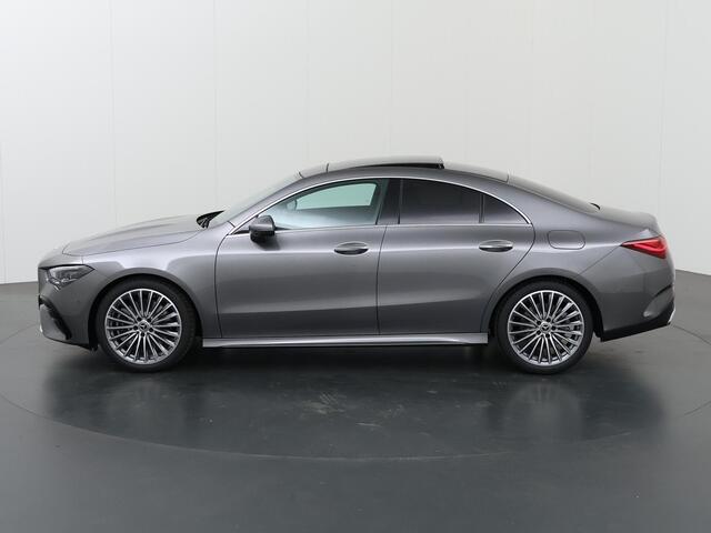 Mercedes-Benz CLA-KLASSE 180 Business Solution AMG | Premium Plus-pakket | Winter-pack | Techniek-pakket | Burmester | Elektrische trekhaak | Head-up display