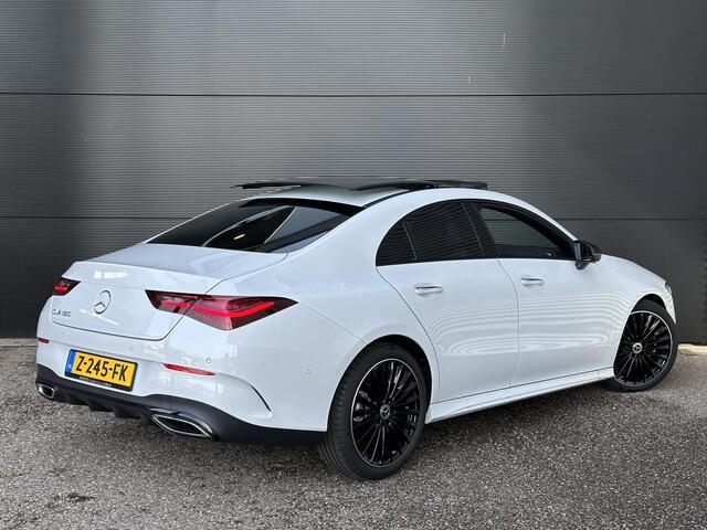 Mercedes-Benz CLA-KLASSE 180 AMG Line | Night Pakket | Panoramadak | MULTIBEAM LED Koplampen | Dodehoekassistent | Advanced Sound System | Augmented Reality voor Navigatie | Sfeerverlichting | Stuurverwarming | Stoelverwarming | Achteruitrijcamera