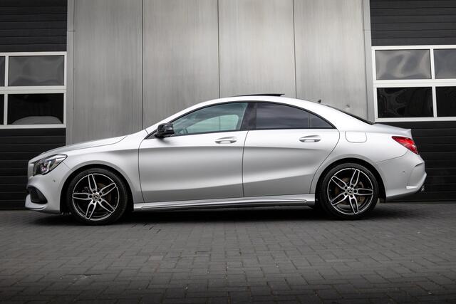 Mercedes-Benz CLA-KLASSE 180 123 pk Business Solution AMG Upgrade Edition / NL-Auto/ Pano-Dak/ Keyless/ Led-Xenon/ Sport-Stoelen/ Stoel.Verw/ Camera/ Park.sens/ 18'' LMV