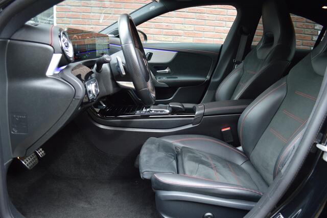 Mercedes-Benz CLA-KLASSE 250 e AMG Led Panorama Memory Distronic Burmester Camera 360 Night Pdc