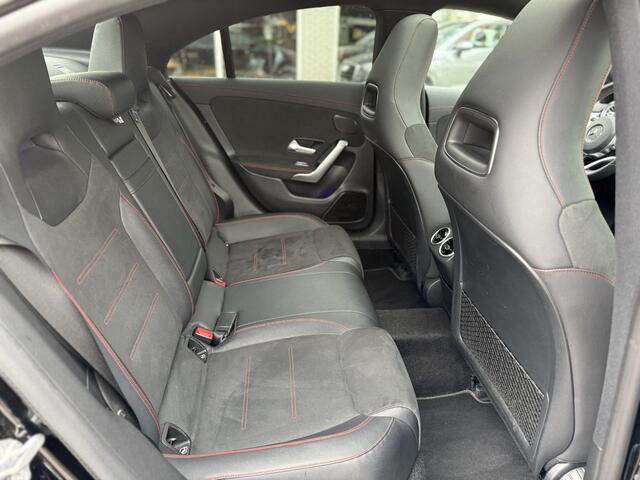 Mercedes-Benz CLA-KLASSE 200 AMG Pano Sfeer Camera Keyless Carplay Navi Stoelverw