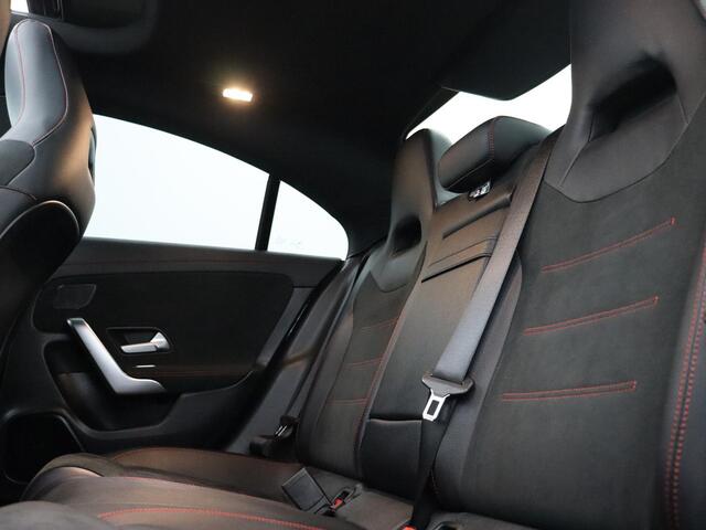 Mercedes-Benz CLA-KLASSE 180 | Panoramadak | AMG