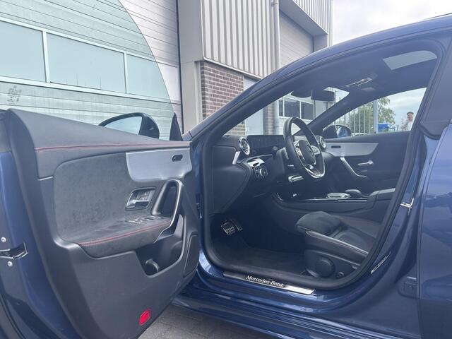 Mercedes-Benz CLA-KLASSE Shooting Brake 180 Business Solution AMG
