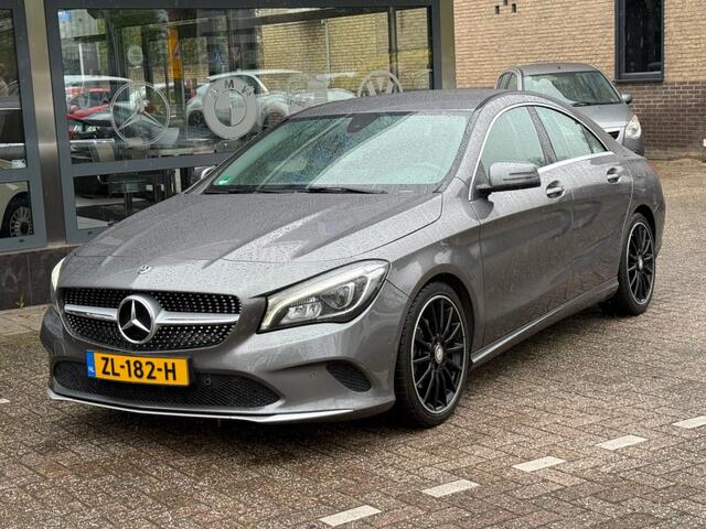 Mercedes-Benz CLA-KLASSE 180 Ambition Navi Xenon Cruise Camera PDC V+A