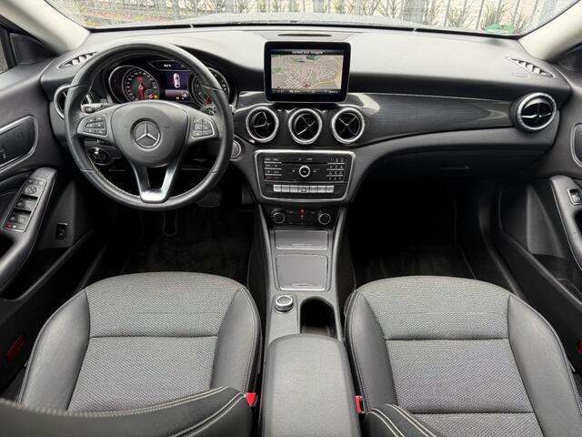 Mercedes-Benz CLA-KLASSE 180 Ambition Navi Xenon Cruise Camera PDC V+A