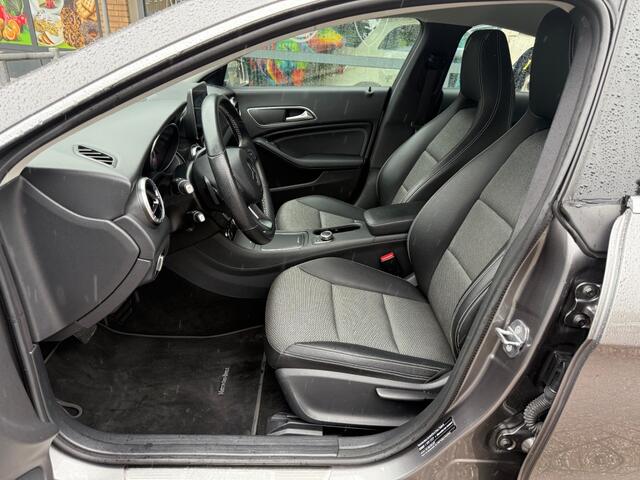 Mercedes-Benz CLA-KLASSE 180 Ambition Navi Xenon Cruise Camera PDC V+A