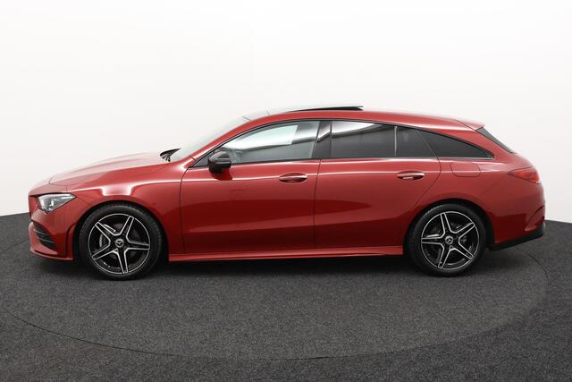 Mercedes-Benz CLA-KLASSE Shooting Brake 180 | Panoramadak | Nightpakket | Trekhaak |