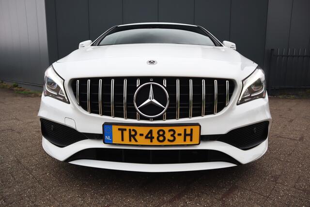 Mercedes-Benz CLA-KLASSE 180 Business Solution AMG Automaat AMG Navigatie Camera Xenon