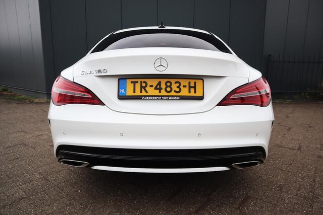 Mercedes-Benz CLA-KLASSE 180 Business Solution AMG Automaat AMG Navigatie Camera Xenon
