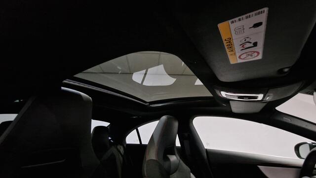 Mercedes-Benz CLA-KLASSE 180 Business Solution AMG | Panoramadak | Sfeerverlichting