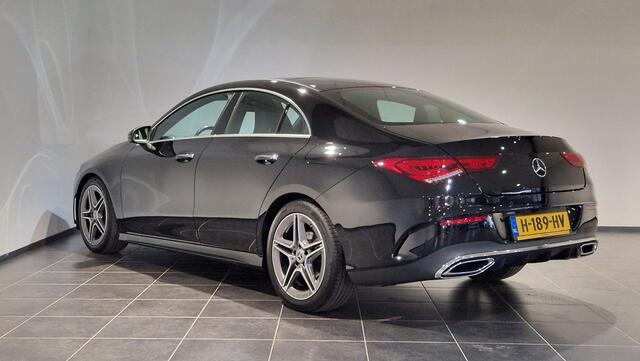 Mercedes-Benz CLA-KLASSE 180 Business Solution AMG | Panoramadak | Sfeerverlichting