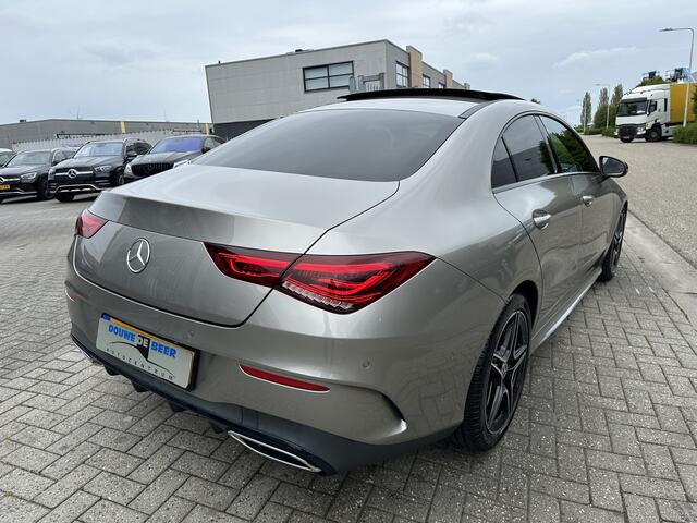 Mercedes-Benz CLA-KLASSE 180 AMG Pano-Dak | Night | Stoelverw | LED |