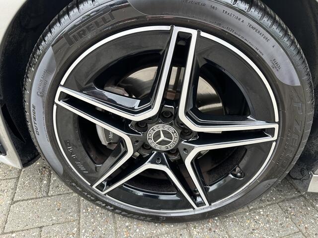 Mercedes-Benz CLA-KLASSE 180 AMG Pano-Dak | Night | Stoelverw | LED |