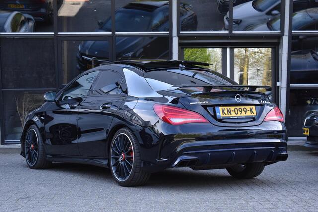 Mercedes-Benz CLA-KLASSE AMG 45 4MATIC Pano Kuipst HK Camera Sfeer NAP CLA 45