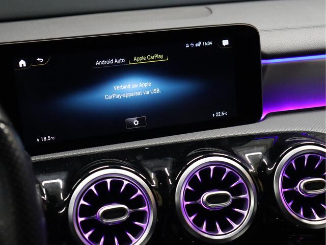 Mercedes-Benz CLA-KLASSE Shooting Brake 250 AMG Sport [SFEERVERLICHTING, APPLE CARPLAY, CAMERA, TREKHAAK, VOL LEDER, STOELVERWARMING, PDC V+A, CRUISE, NIEUWSTAAT]