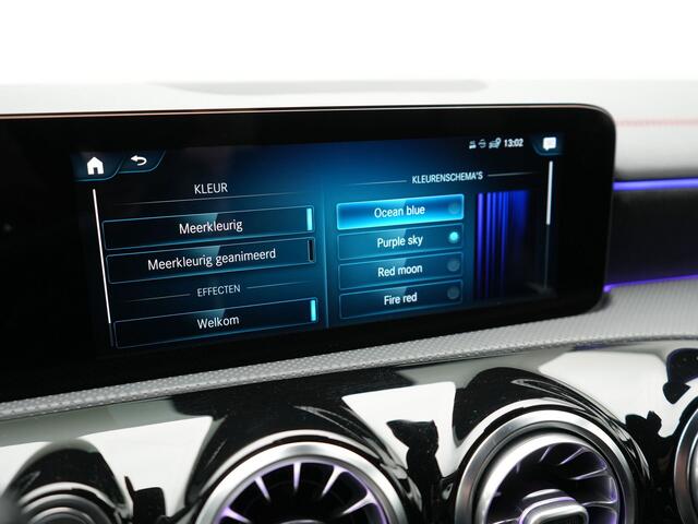 Mercedes-Benz CLA-KLASSE Shooting Brake 250 e AMG Plug In Hybrid 218pk Dealer O.H PHEV | Widescreen Navi | Camera | 19"L.M | Multibeam LED | Sfeerverlichting | Alcantara Sportstoelen Verwarmd | Apple Carplay | DAB |