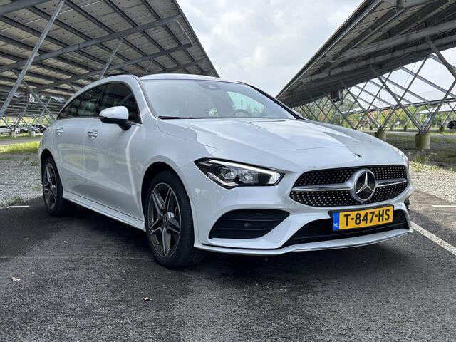 Mercedes-Benz CLA-KLASSE 250 e AMG Line | Panoramadak | Sfeerverlichting | Parkeercamera | Stoelverwarming | LED | Trekhaak |