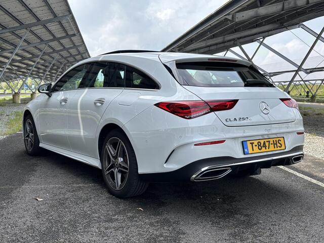 Mercedes-Benz CLA-KLASSE 250 e AMG Line | Panoramadak | Sfeerverlichting | Parkeercamera | Stoelverwarming | LED | Trekhaak |