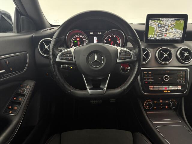 Mercedes-Benz CLA-KLASSE 180 AMG Camera LED Navi Airco Cruise PDC 18"LMV Stoelverw.