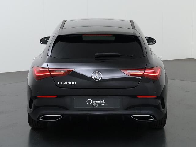 Mercedes-Benz CLA-KLASSE 180 Shooting Brake Star Edition AMG Line | Night Pakket | Panoramdak | MULTIBEAM LED |