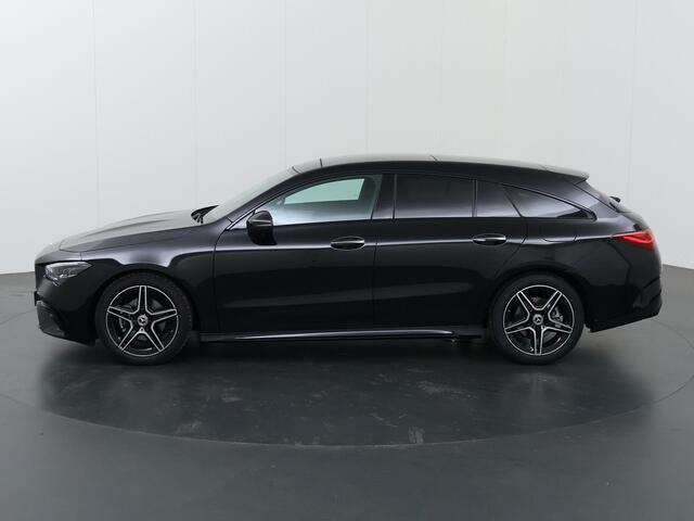 Mercedes-Benz CLA-KLASSE 180 Shooting Brake Star Edition AMG Line | Night Pakket | Panoramdak | MULTIBEAM LED |
