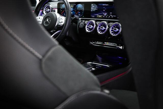 Mercedes-Benz CLA-KLASSE Shooting Brake 250 e AMG Premium Plus | WIDESCREEN | BURMESTER DAB | NIGHT PAKKET | TREKHAAK | 19"