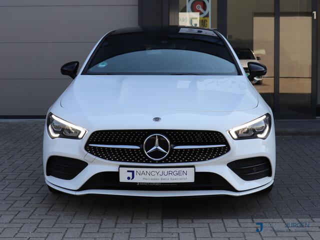 Mercedes-Benz CLA-KLASSE 180 Coupe | AMG | Elektr. Panoramadak | Night Pakket | Business | MBUX | Thermatic | Ambiente | LED |