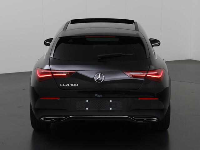 Mercedes-Benz CLA-KLASSE Shooting Brake 180 Star Edition Luxury Line Panoramadak | 18 inch LM velgen | Keyless go | Getinte achterramen