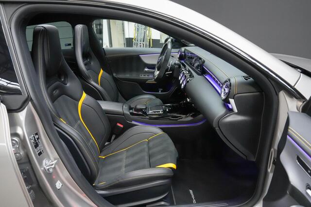 Mercedes-Benz CLA-KLASSE Shooting Brake 45S AMG 422pk 4MATIC+ |panoramadak|schaalstoelen|Burmester|memory|HUD|sportuitlaat|Apple Carplay|sfeer verlichting|blind spot|camera|