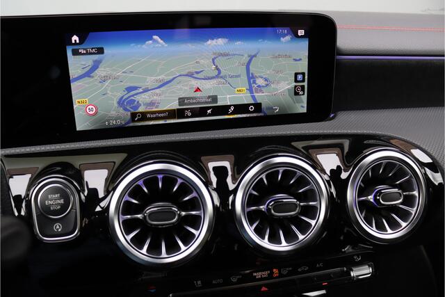 Mercedes-Benz CLA-KLASSE 180 AMG Line Aut7 | Memorypakket | Panoramadak | Burmester | Augmented Reality | Sfeerverlichting | Camera | Nightpakket |